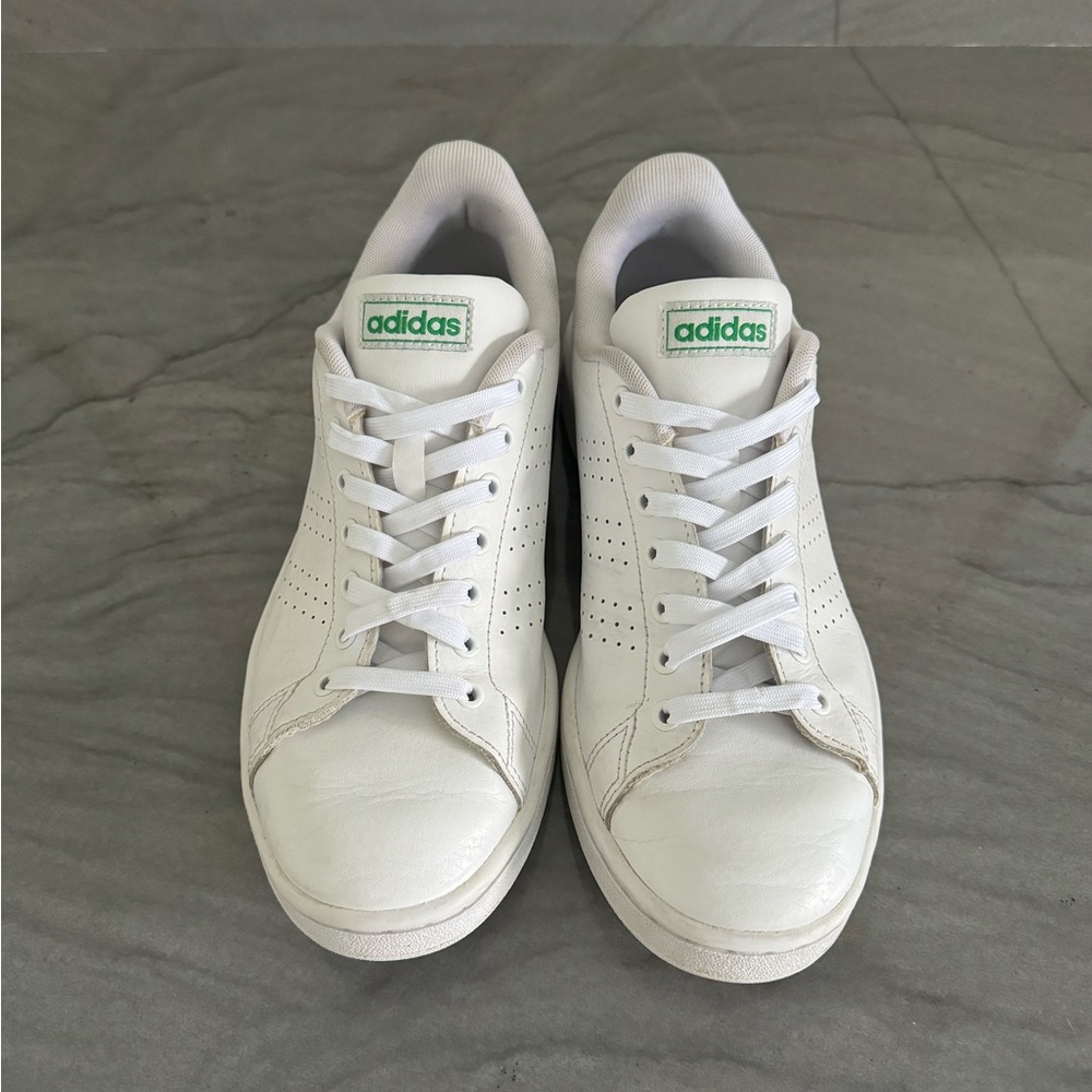 Women’s adidas advantage shoes size 8.5